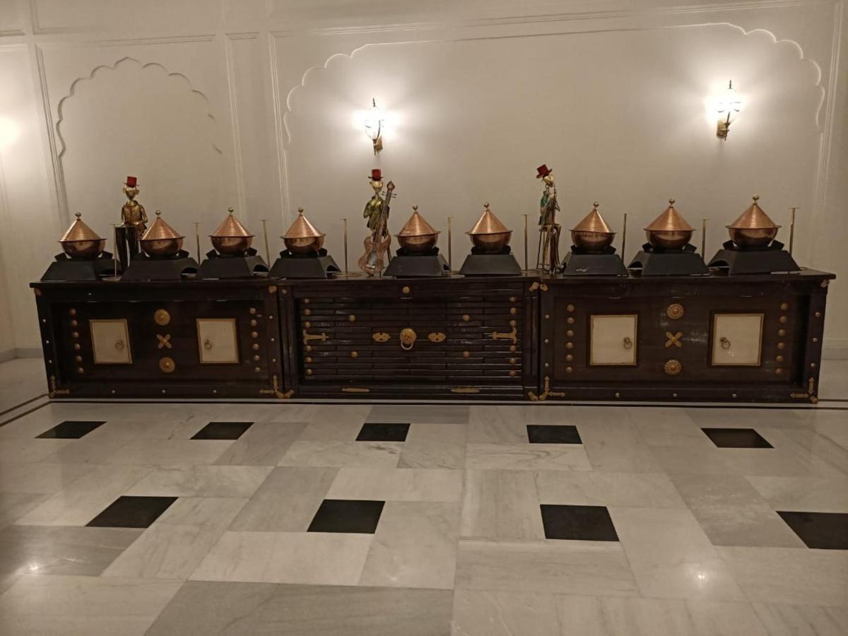 Hotel Raj Bagh Palace Jaipur Luaran gambar